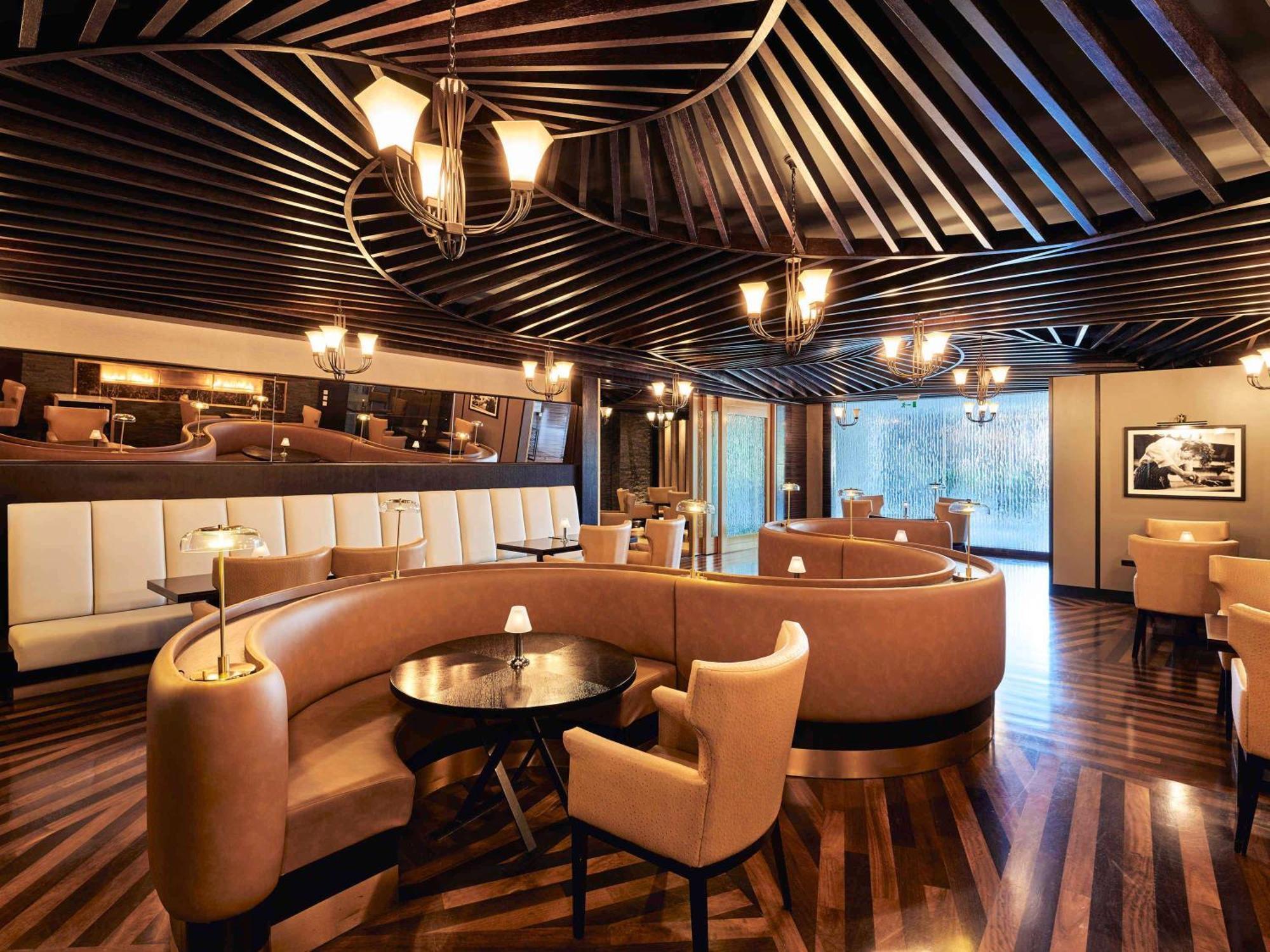 Hotel Fairmont Bab Al Bahr Abu Dabi Exterior foto The interior of the restaurant
